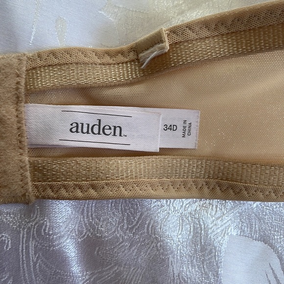 3 bra bundle. - Picture 3 of 7